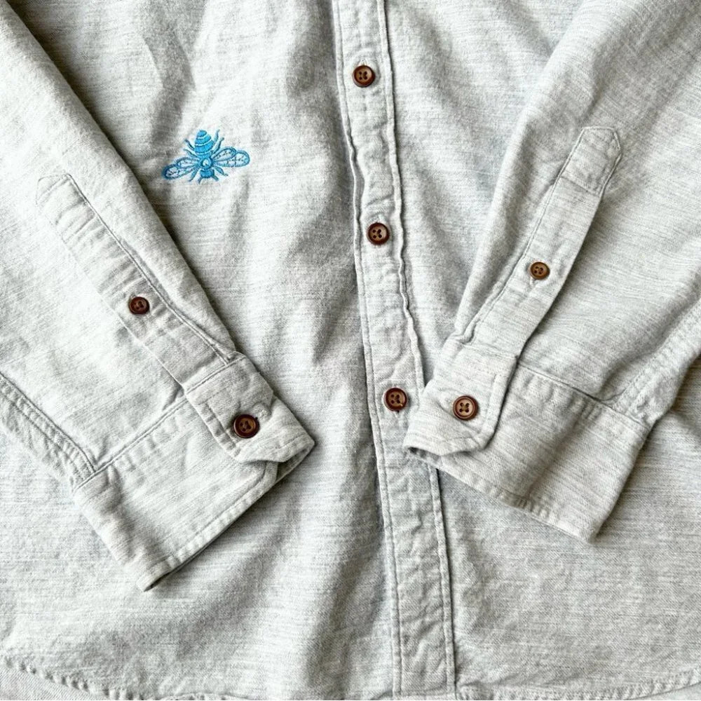 AEO Cotton Button Down Seriously Soft Shirt with Customized Bees Embroidery - Picture 6 of 13